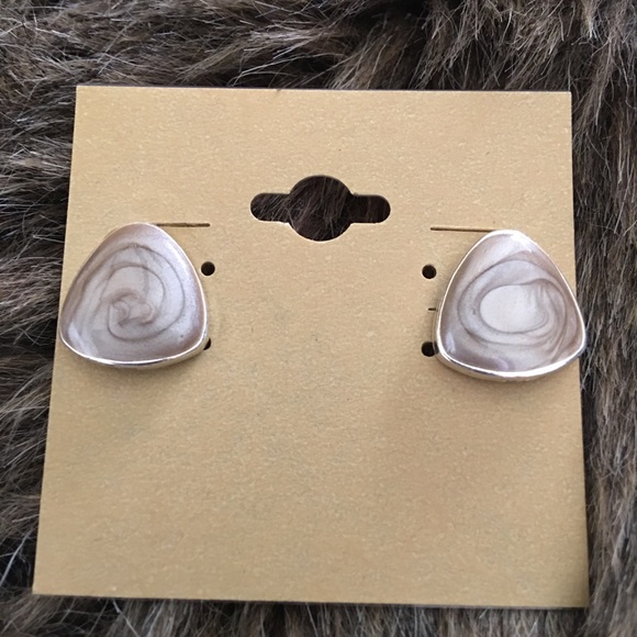 Vintage gray enamel swirl silver tone earrings - Picture 2 of 4